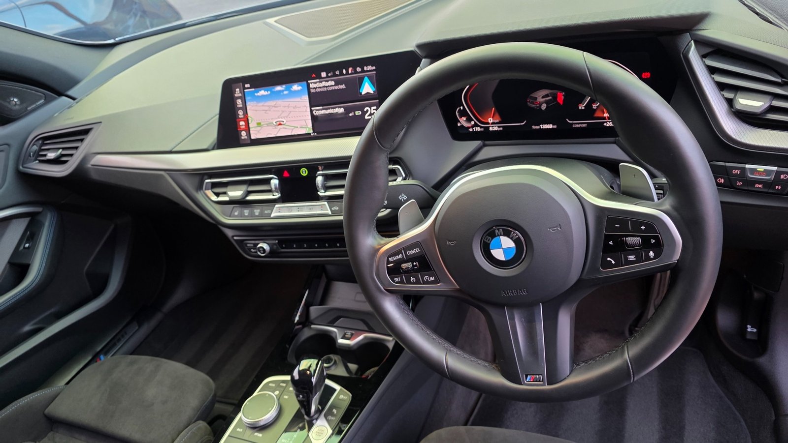 BMW M135i BMW M135i Driver’s cockpit